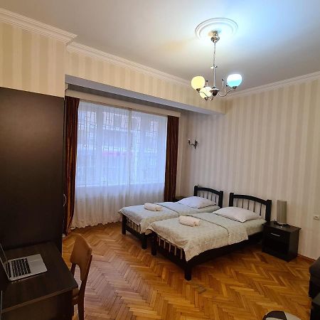 Hotel Bu ティビリシ エクステリア 写真