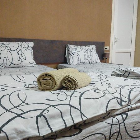 Hotel Bu ティビリシ エクステリア 写真