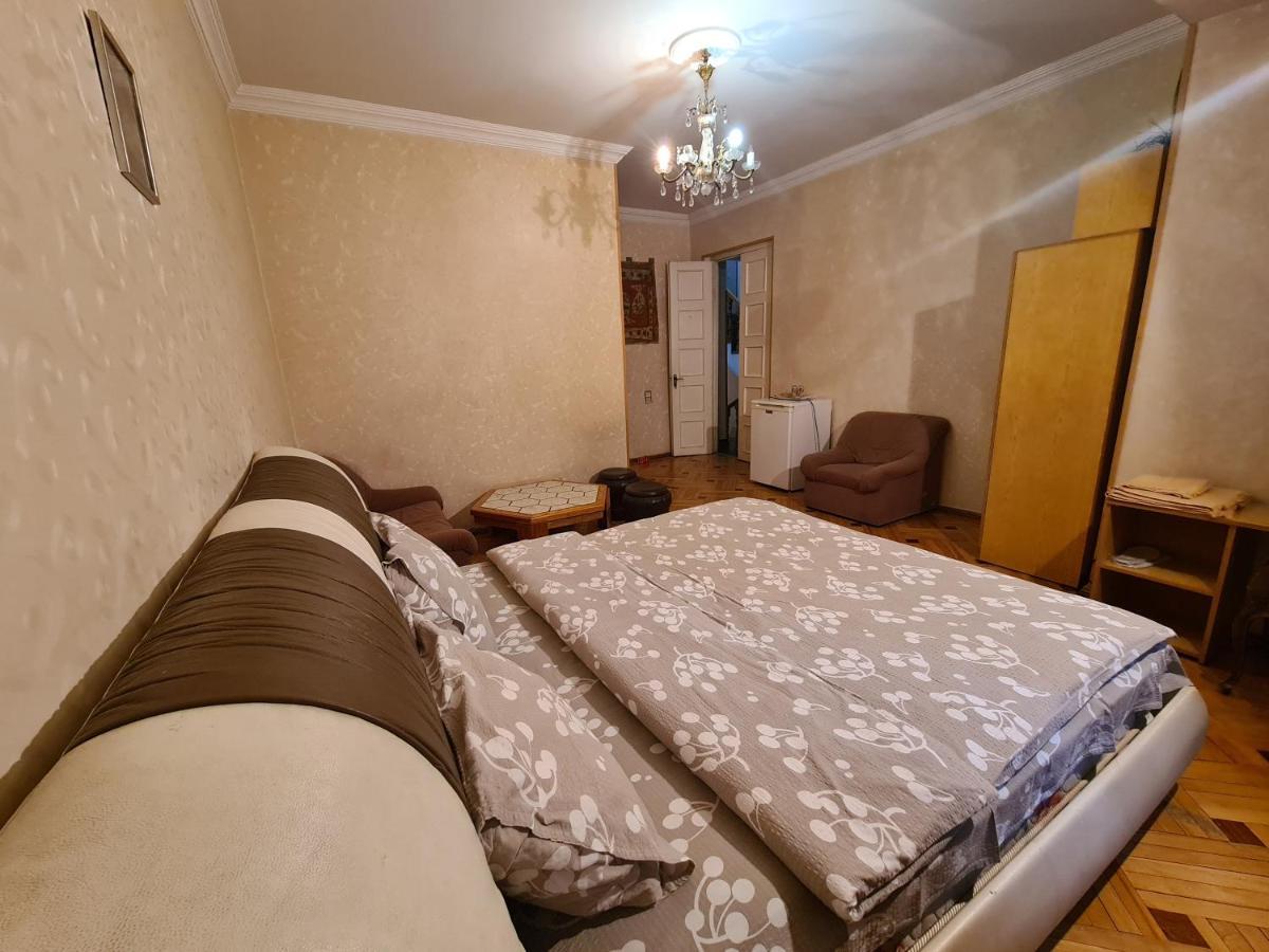 Hotel Bu ティビリシ エクステリア 写真