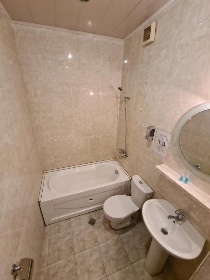Hotel Bu ティビリシ エクステリア 写真