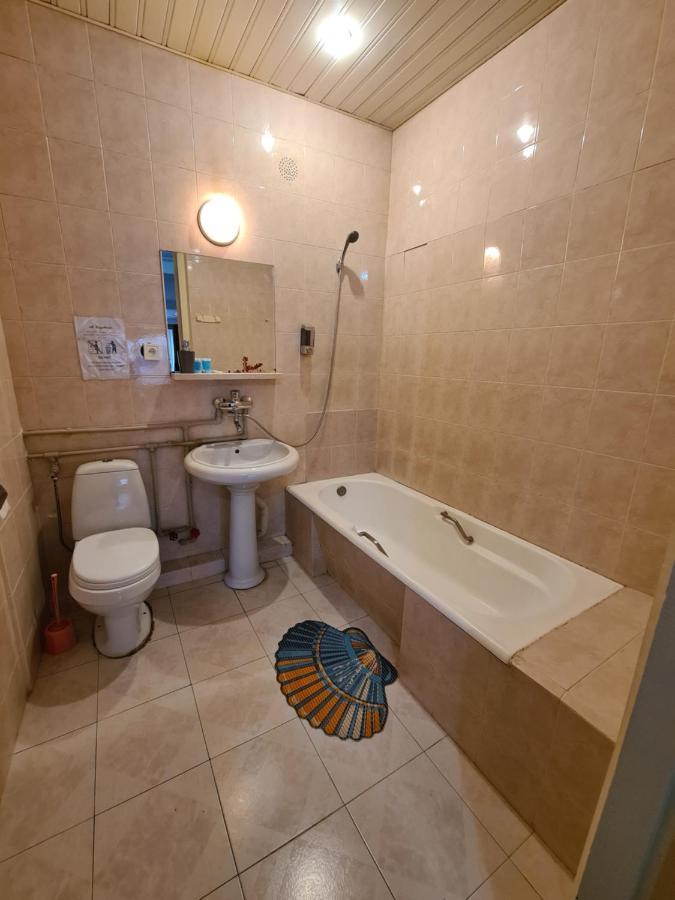 Hotel Bu ティビリシ エクステリア 写真